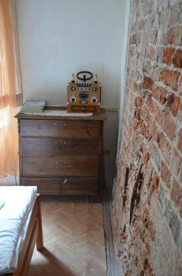 Bed & Breakfast Altstadthotel Zum Goldenen Anker Lubeck